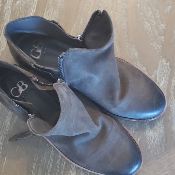 GB Booties - Picture 3 of 3